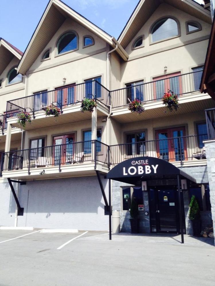 The Castle At Swan Lake Vernon Exterior foto